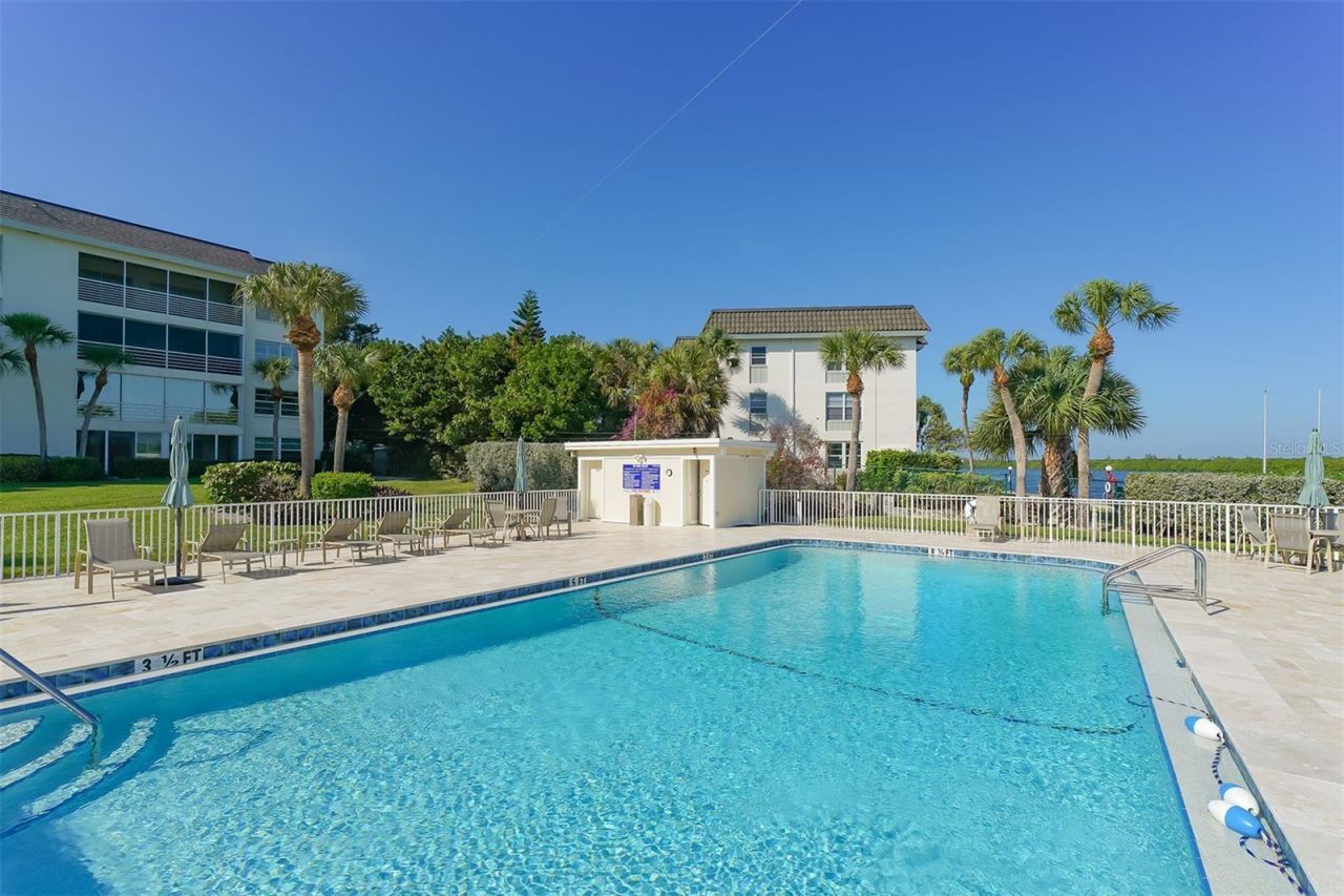 600 Sutton Place, Unit B302, Longboat Key, FL 34228 Photo