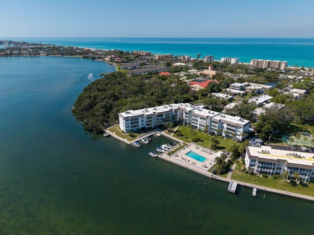 600 Sutton Place, Unit B302, Longboat Key, FL 34228 Photo