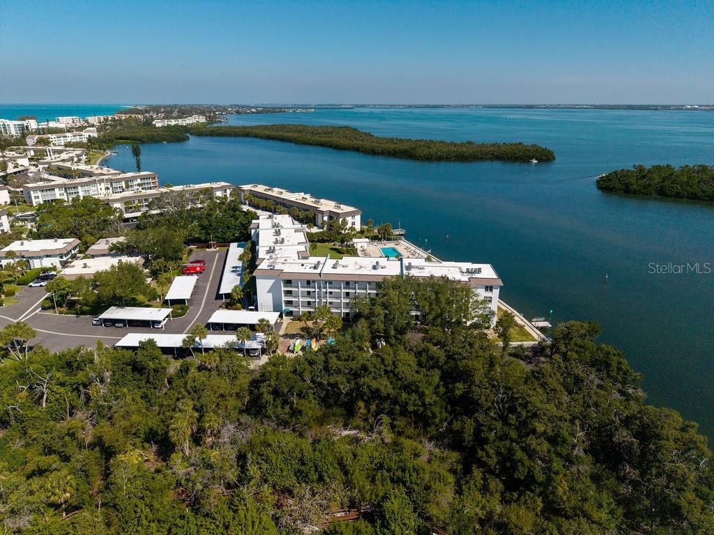 600 Sutton Place, Unit B302, Longboat Key, FL 34228 Photo