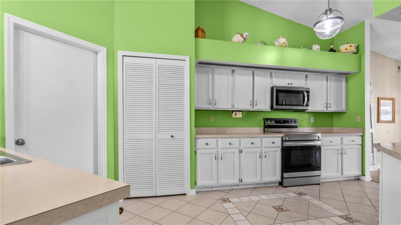 3320 Pineridge Circle , Kissimmee, FL 34746 Photo