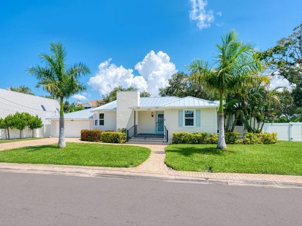 1931 HIGH POINT CIRCLE , SARASOTA, FL 34236