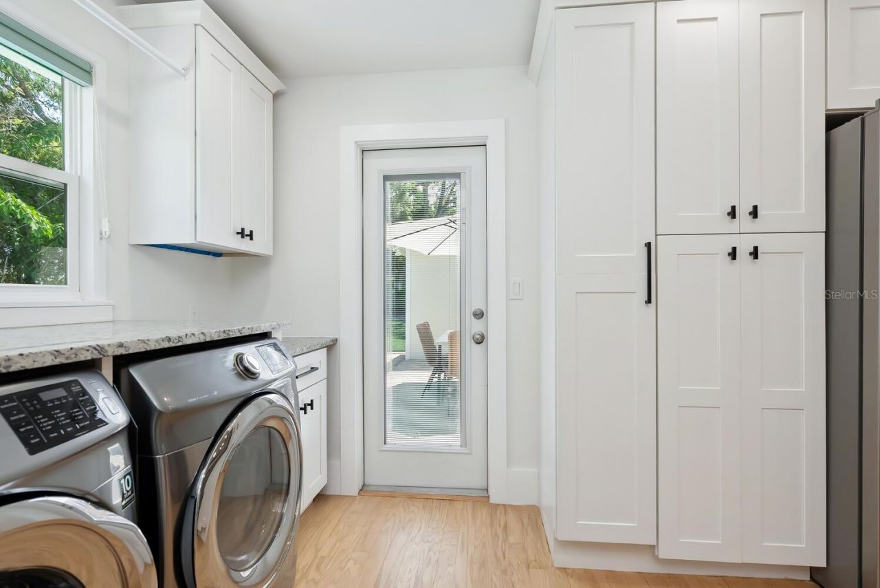 1931 High Point Circle, Sarasota, FL 34236 Photo