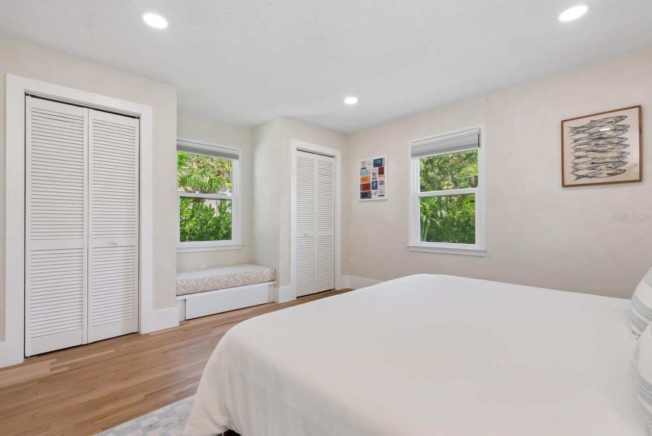 1931 High Point Circle, Sarasota, FL 34236 Photo