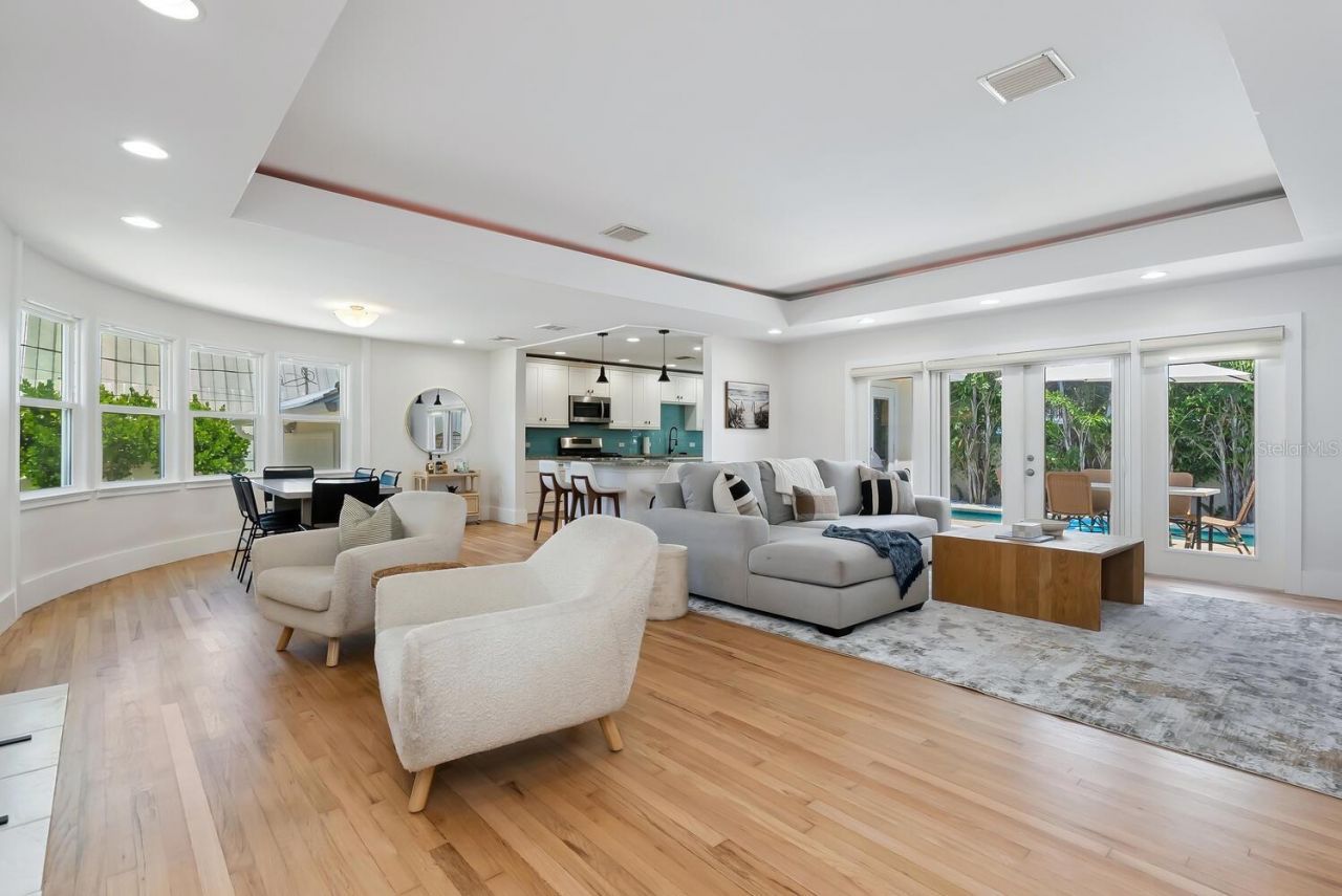 1931 High Point Circle, Sarasota, FL 34236 Photo