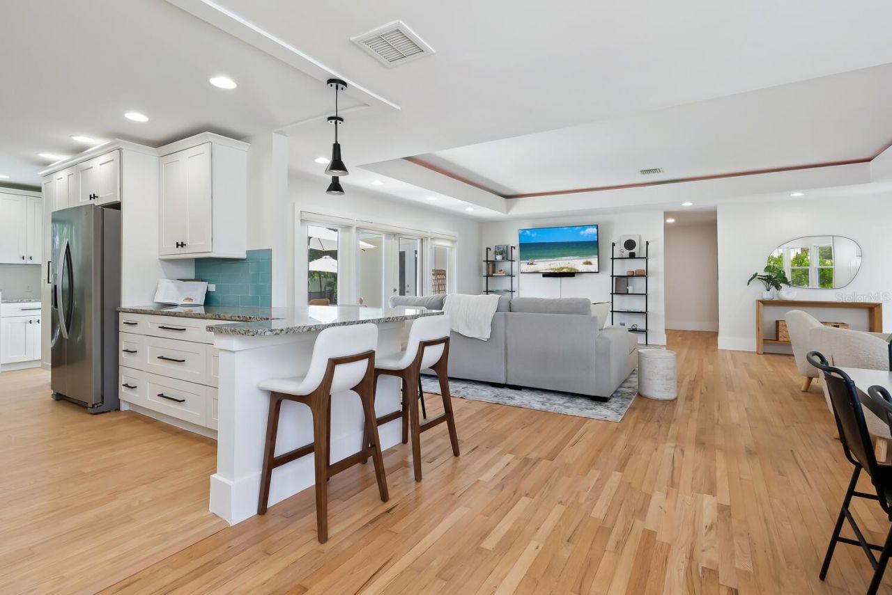 1931 High Point Circle, Sarasota, FL 34236 Photo