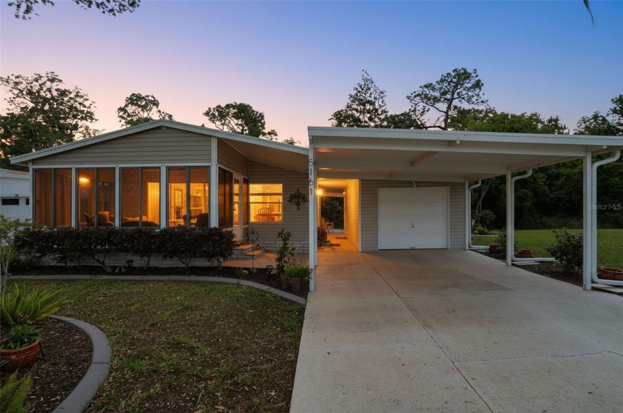 5161 Forest Glenn Drive , Spring Hill, FL 34607 Photo
