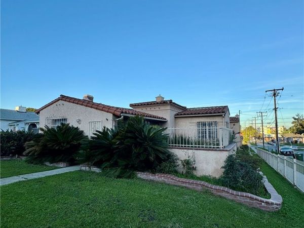 4266 Angeles Vista Boulevard, View Park, CA 90008
