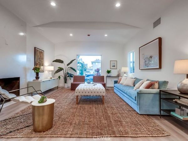 4016 6th Avenue, Leimert Park, CA 90008