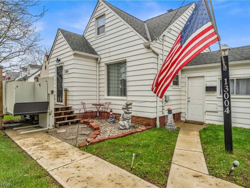 13004 Rockside Road, Garfield Heights, OH 44125 Photo 1