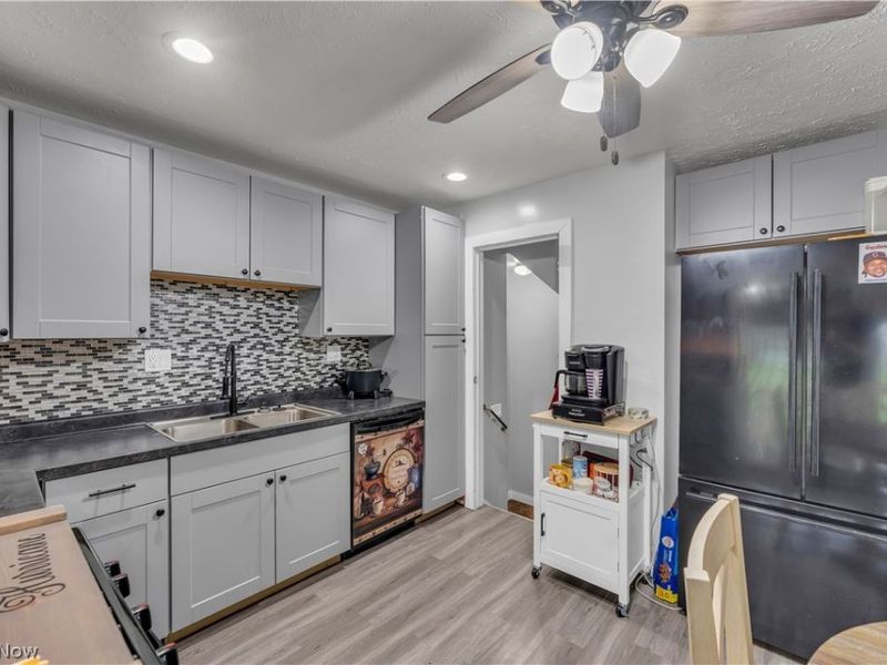 13004 Rockside Road, Garfield Heights, OH 44125 Photo 10