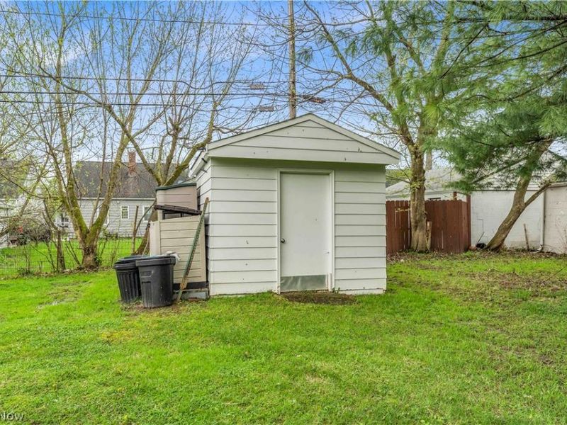 13004 Rockside Road, Garfield Heights, OH 44125 Photo 23