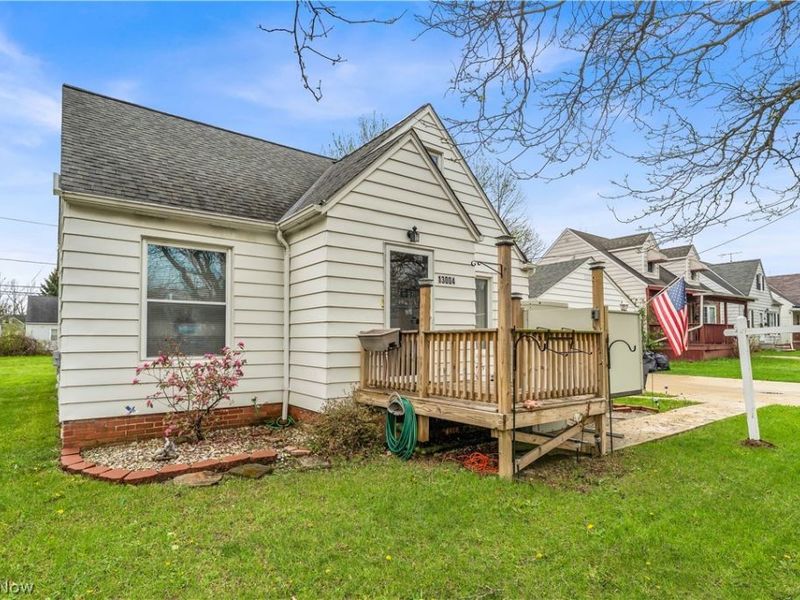 13004 Rockside Road, Garfield Heights, OH 44125 Photo 3