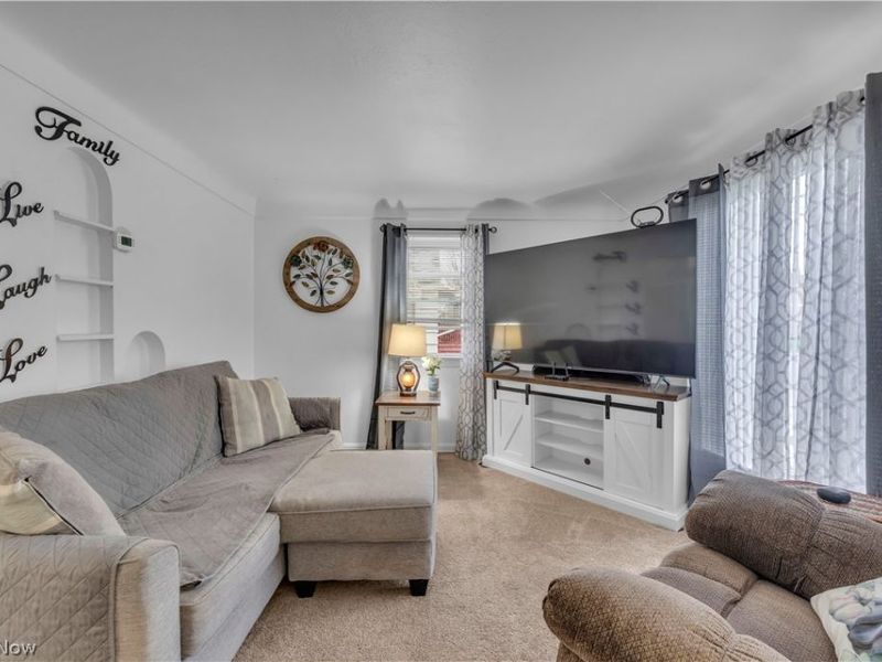 13004 Rockside Road, Garfield Heights, OH 44125 Photo 7