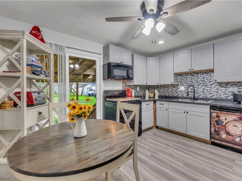 13004 Rockside Road, Garfield Heights, OH 44125 Photo 9