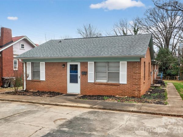 517 Grandin Road, Charlotte, NC 28208