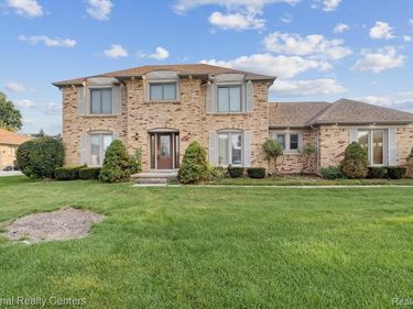 12387 Cedar Drive, Shelby Twp, MI 48315