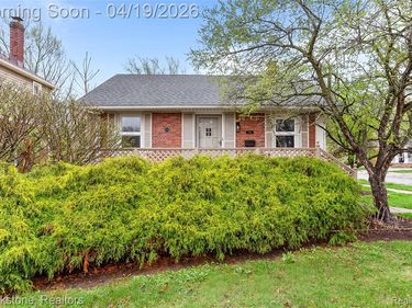 719 W 12 Mile Road, Royal Oak, MI 48073