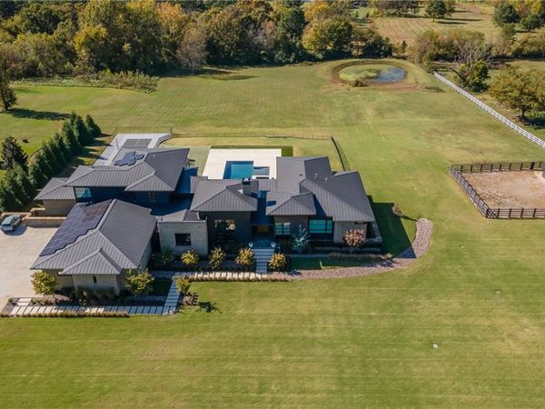 4631 Bridgewater Lane , Fayetteville, AR 72703