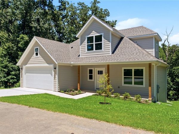 13 Salisbury Drive, Bella Vista, AR 72714