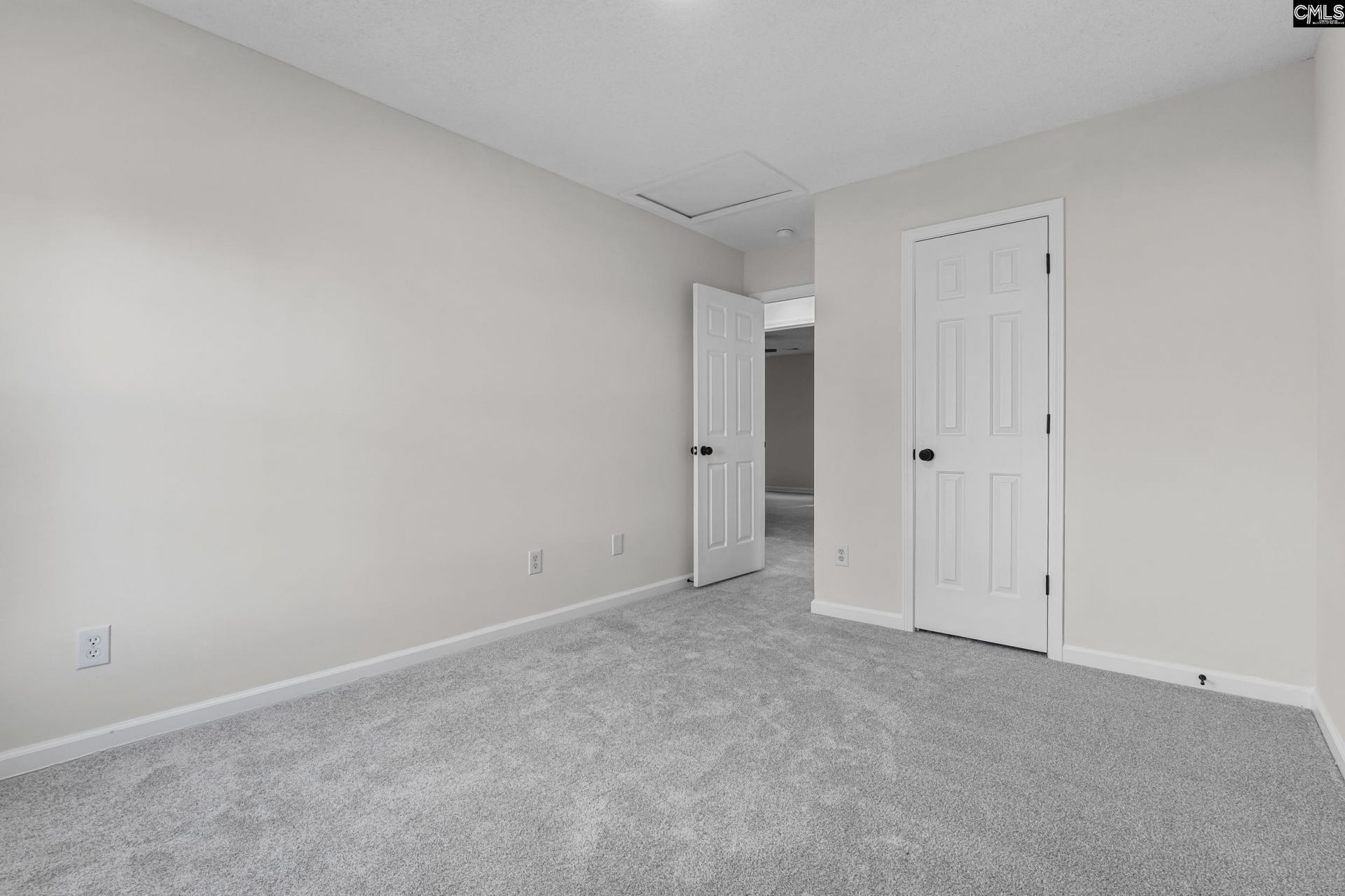 221 Arbor Falls Drive  Photo 17