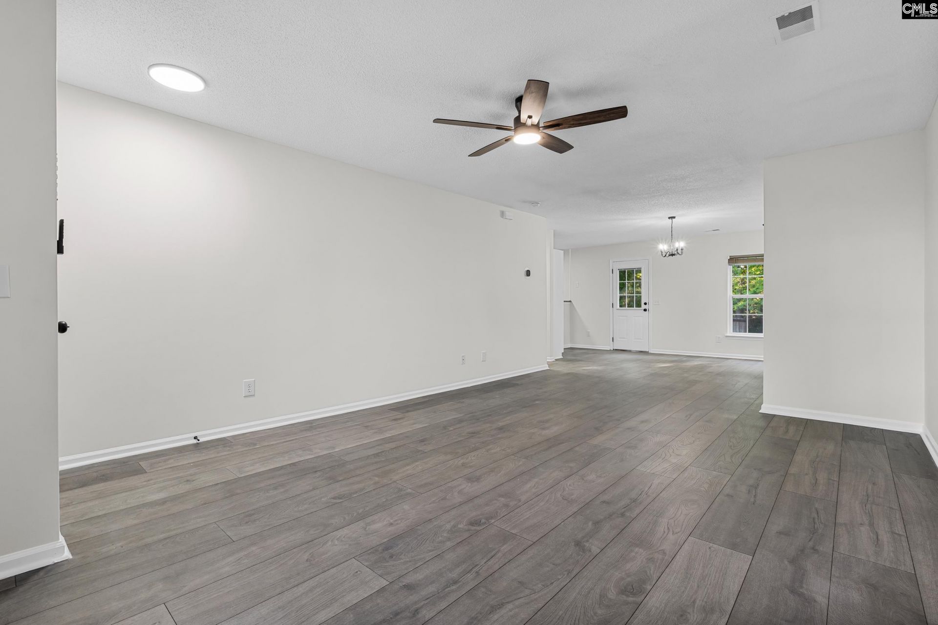 221 Arbor Falls Drive  Photo 6