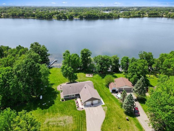 1642 Scenic Hideaway Lane NE, Elysian, MN 56028