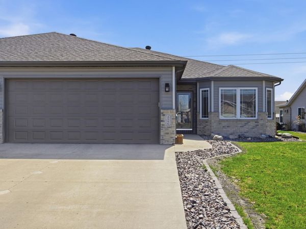 4346 46th Avenue S, Fargo, ND 58104