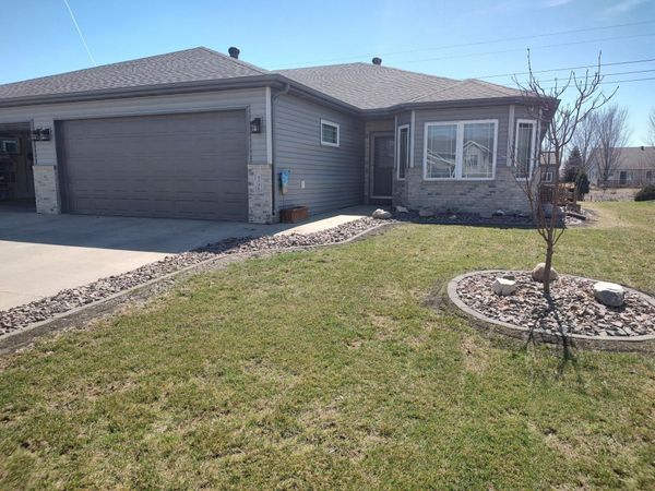 4346 46th Avenue S, Fargo, ND 58104