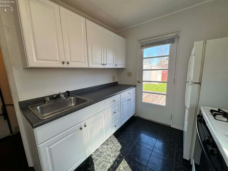 3313 W Monroe Street, Sandusky, OH 44870 Photo 18