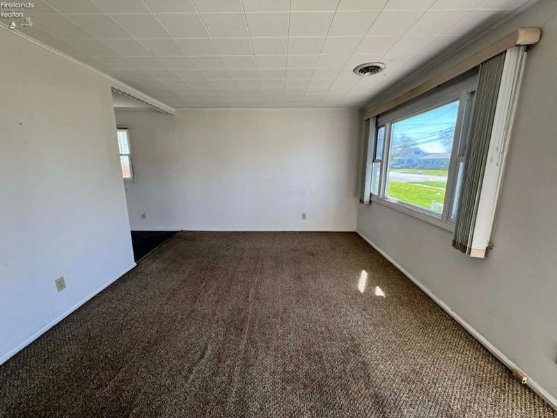 3313 W Monroe Street, Sandusky, OH 44870 Photo 4