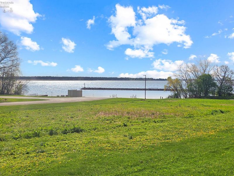 2423 Split Rock Drive, Marblehead, OH 43440 Photo 7