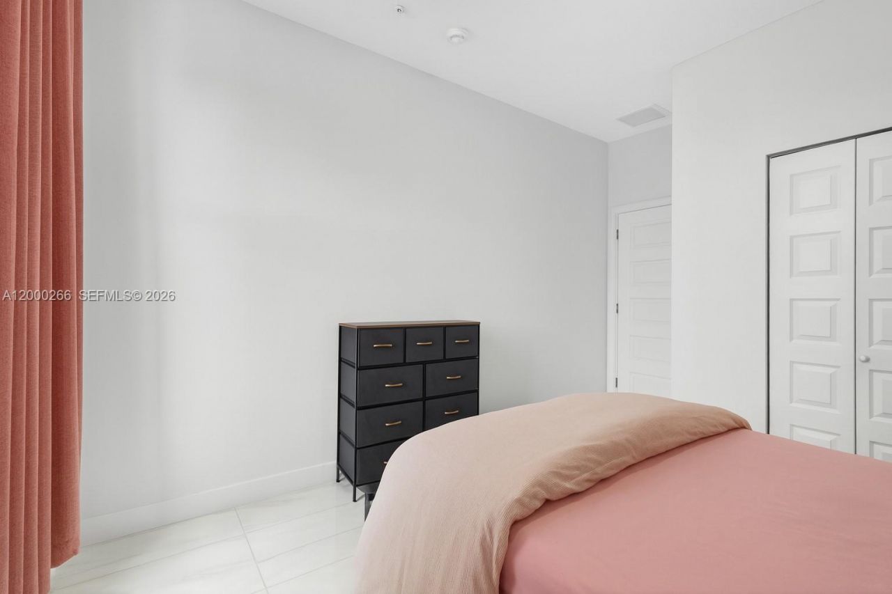 10467 NW 82nd St , Unit 11, Doral, FL 33178 Photo