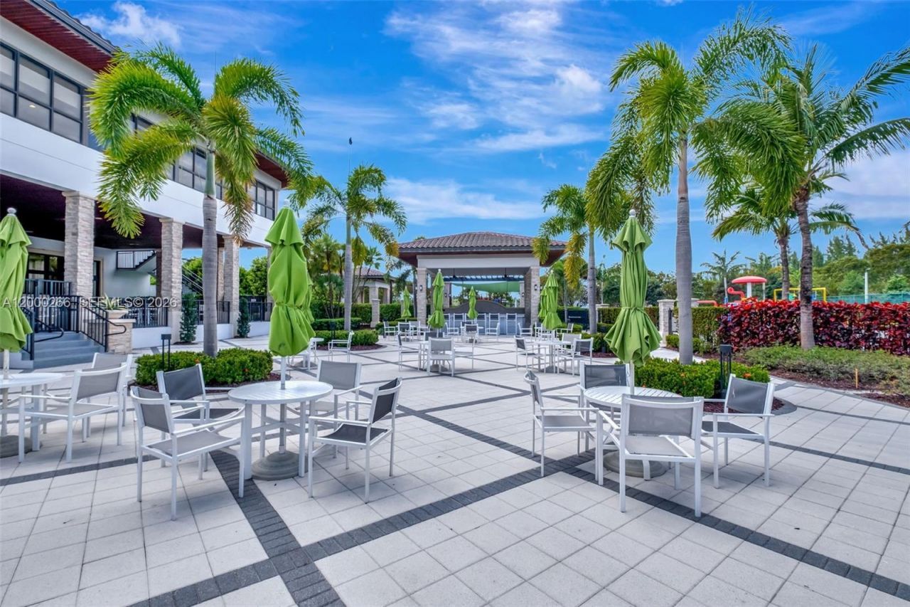 10467 NW 82nd St , Unit 11, Doral, FL 33178 Photo