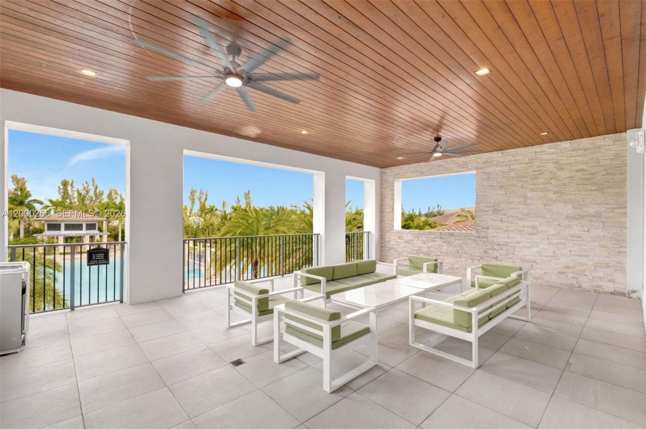 10467 NW 82nd St , Unit 11, Doral, FL 33178 Photo
