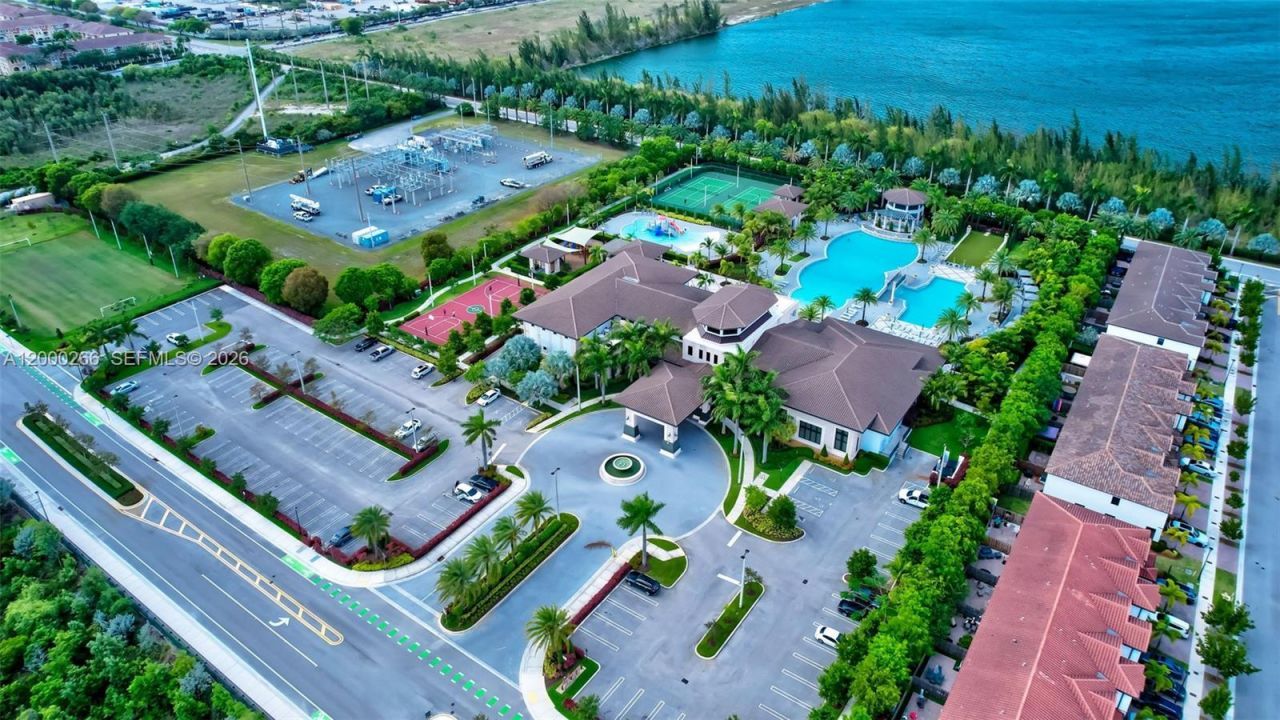 10467 NW 82nd St , Unit 11, Doral, FL 33178 Photo