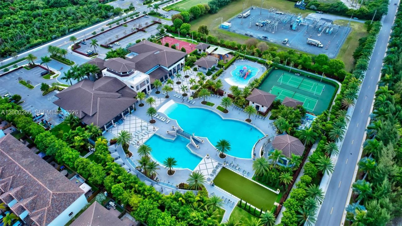 10467 NW 82nd St , Unit 11, Doral, FL 33178 Photo