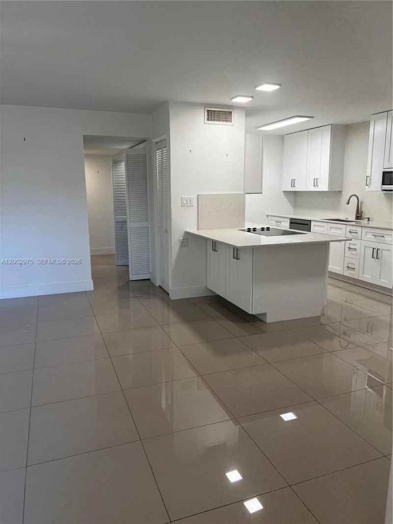 9350 SW 77th Ave, Unit G1, Miami, FL 33156 Photo