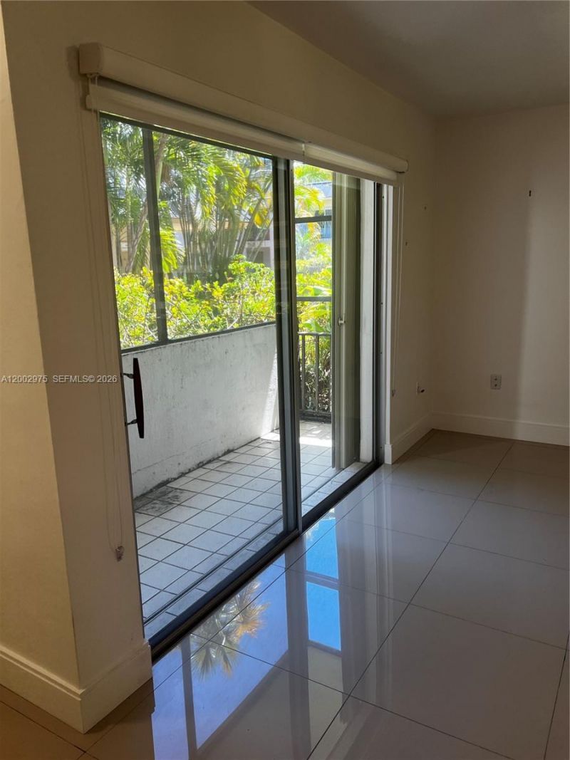 9350 SW 77th Ave, Unit G1, Miami, FL 33156 Photo