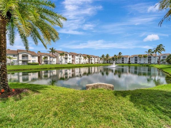 2620 S University Dr , Unit 109, Davie, FL 33328