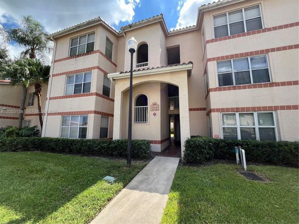 3390 N Pinewalk Dr N , Unit 1021, Margate, FL 33063