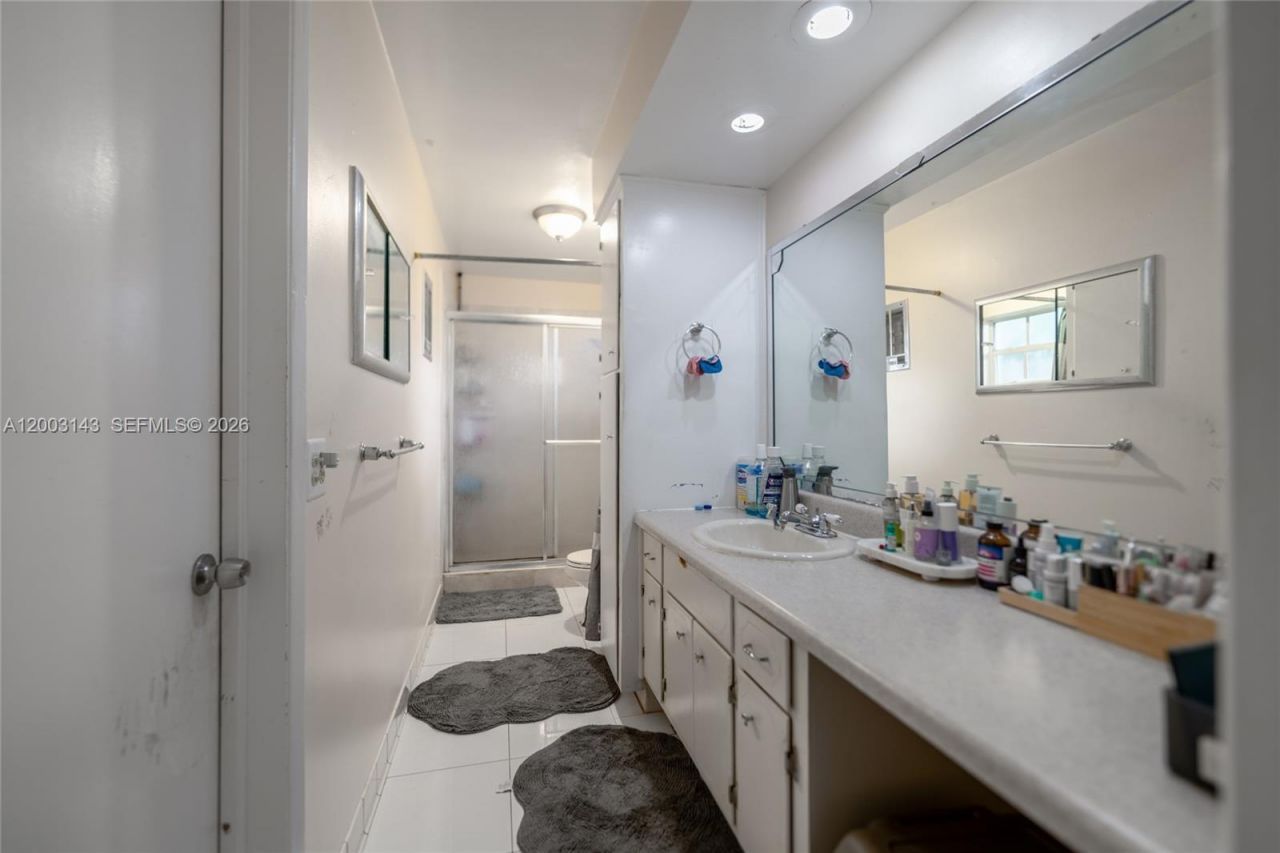 861 NW 67th Ave, Plantation, FL 33317 Photo