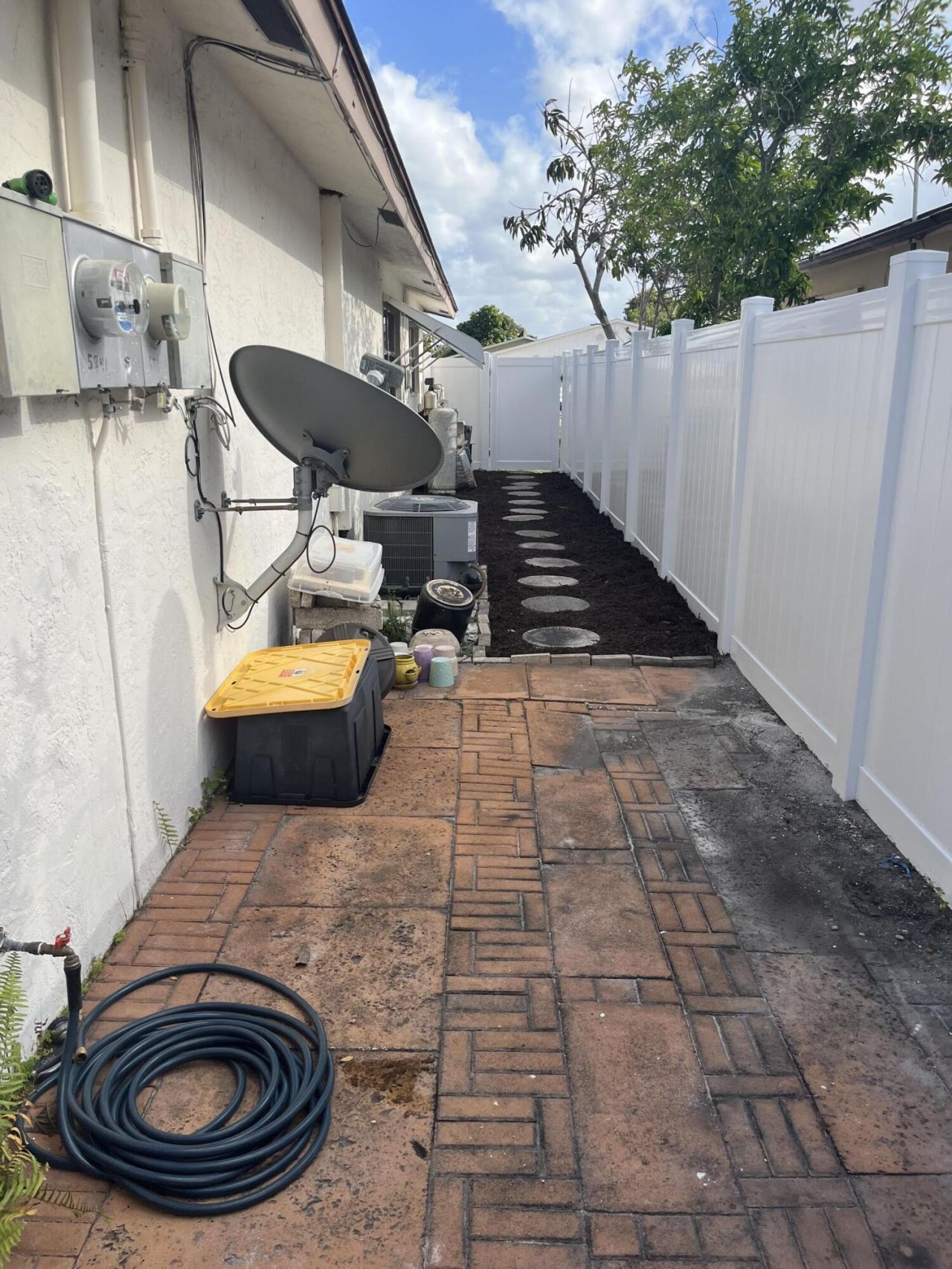 5843 Albert Road, West Palm Beach, FL 33415 Photo