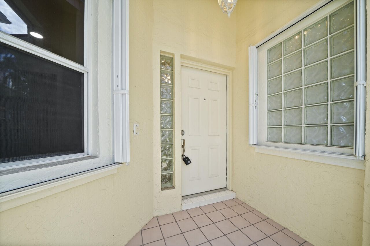 6291 Breckenridge Circle, Lake Worth, FL 33467 Photo