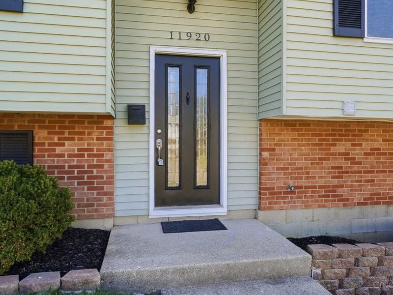 11920 Hitchcock Drive, Cincinnati, OH 45240 Photo 4