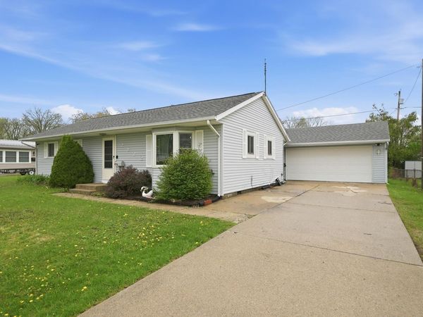 2822 Barnhart Avenue, Fort Wayne, IN 46805
