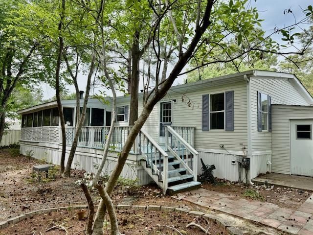 980 Jamestown Rd.  Photo 36