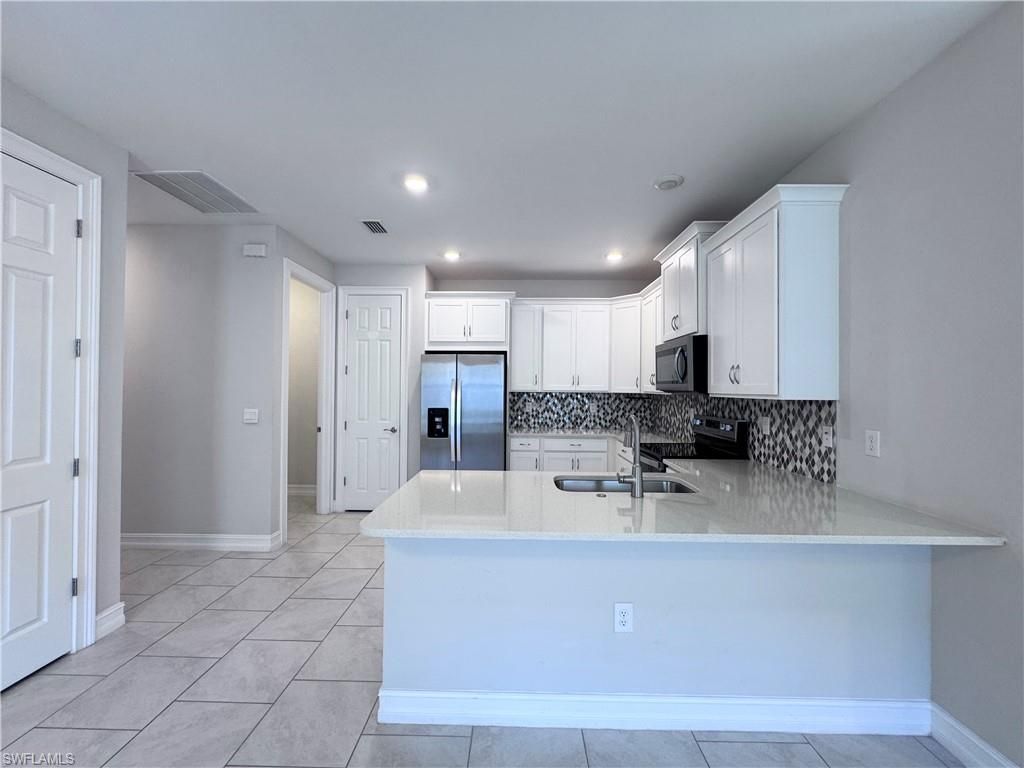 1073 Tranquil Brook Dr, Naples, FL 34114 Photo