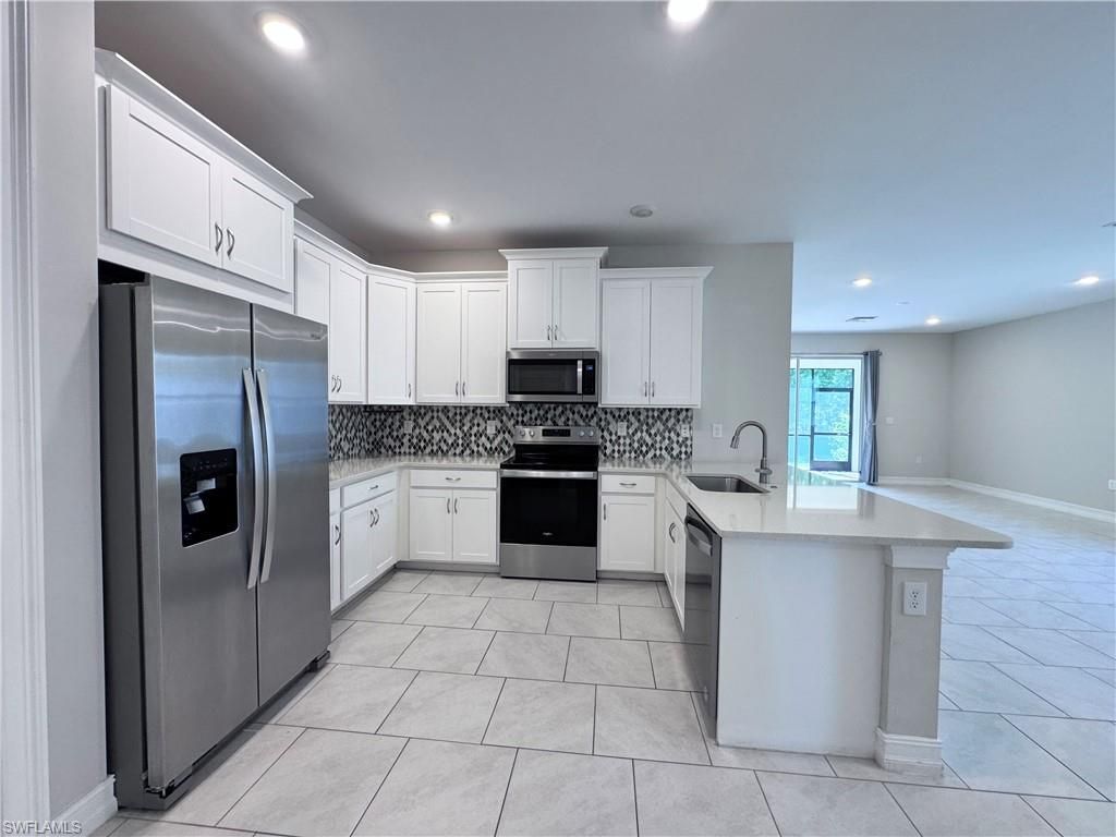 1073 Tranquil Brook Dr, Naples, FL 34114 Photo