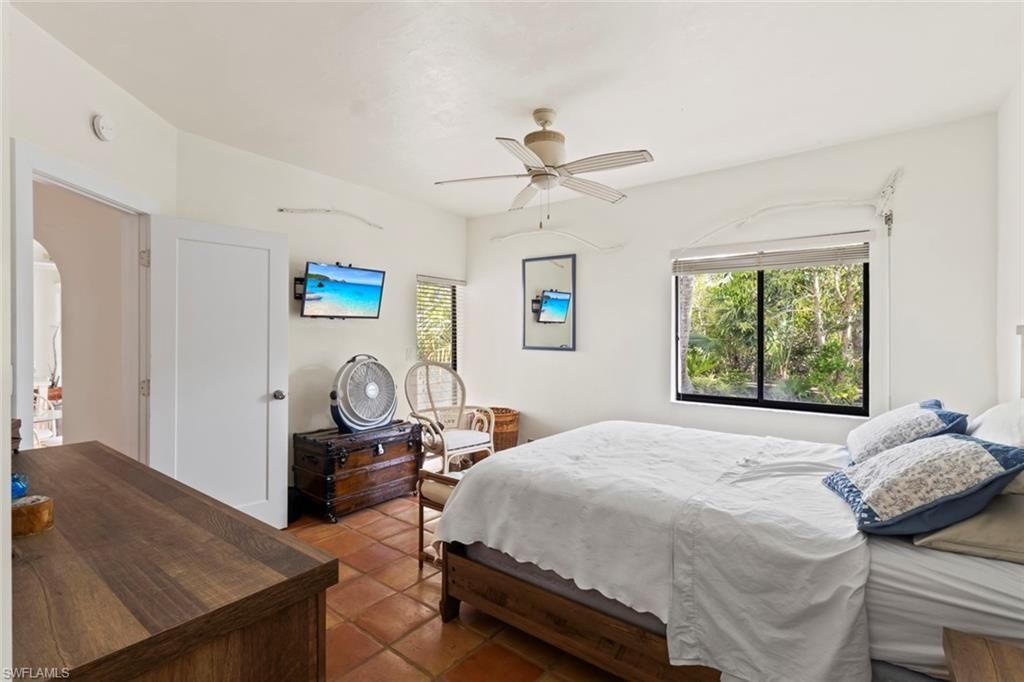2294 Anchorage Ln, Unit B, Naples, FL 34104 Photo