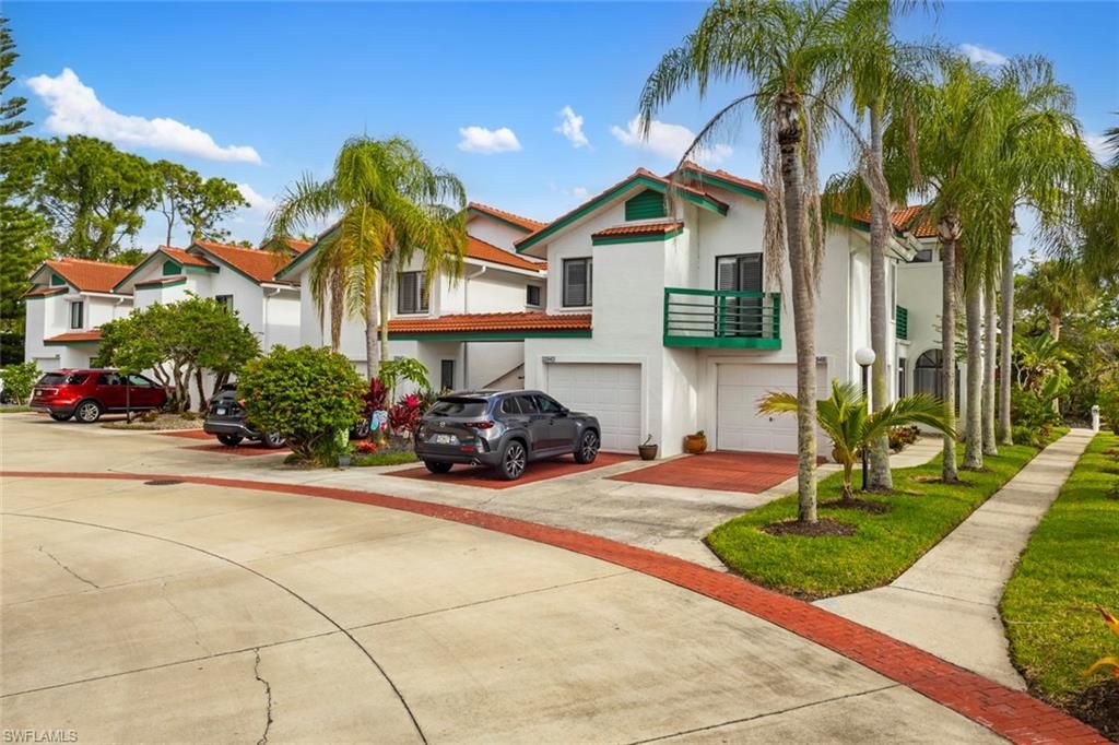 2294 Anchorage Ln, Unit B, Naples, FL 34104 Photo